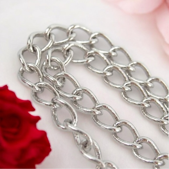 DIOR Signature CD Necklace ✨🤩💛 - Picture 8 of 9